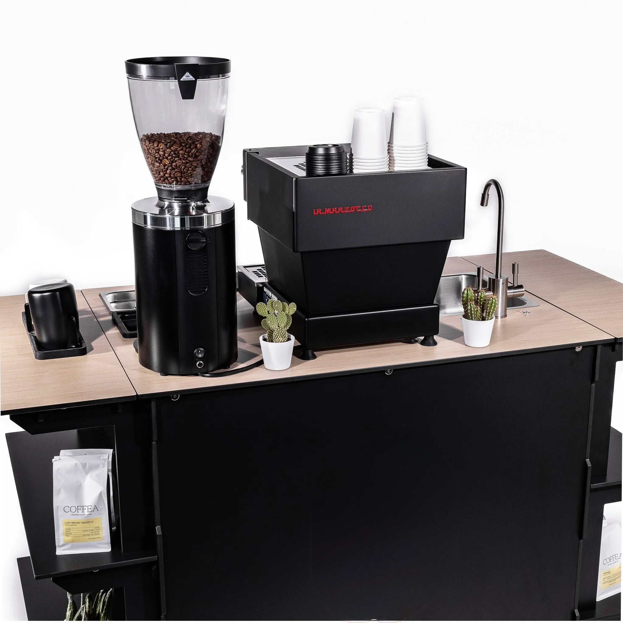 simple_cart_black_close_up.jpg